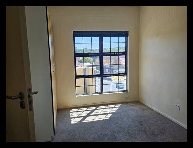 2 BEDROOM APARTMENT FOR SALE IN BRAAMFONTEIN WERF